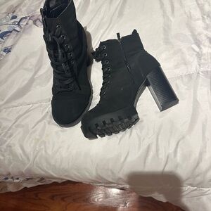 Elegant Black Lace-Up Ankle Boots